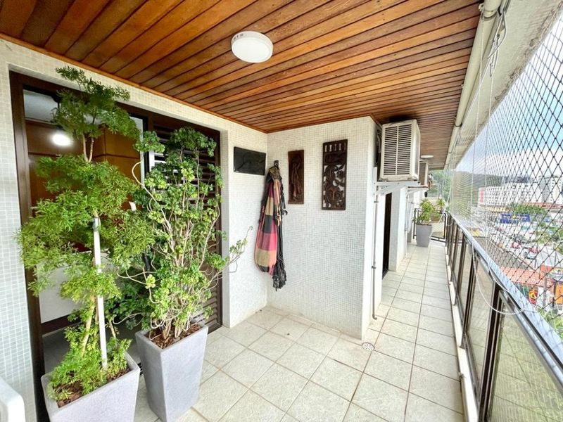Apartamento - Venda - Loteamento Joo Batista Julio - Guaruj - SP